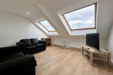 3 bed flat, Eslington Terrace, Sandyford, Newcastle, NE24RJ - Image 2